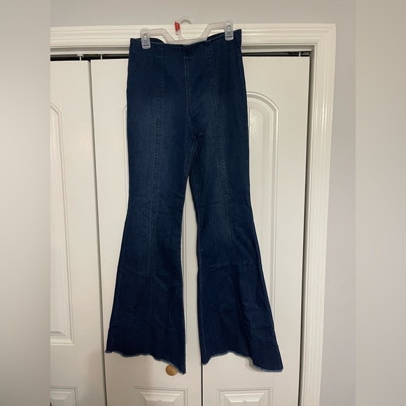 Stretchy Flare Jeans - Picture 1 of 3